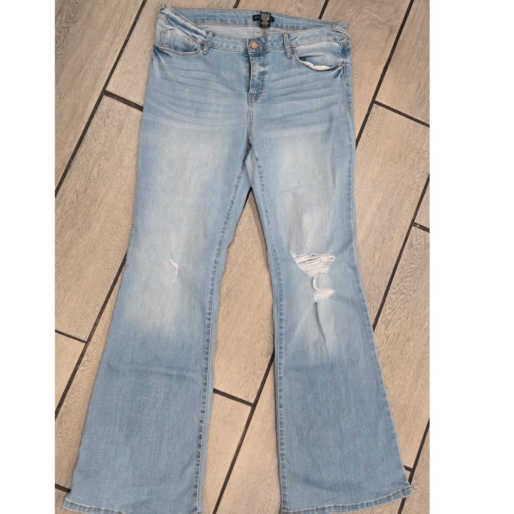 Sincerely Jules Light Wash Distressed Flare Jeans Blue Size 13/31 High Rise